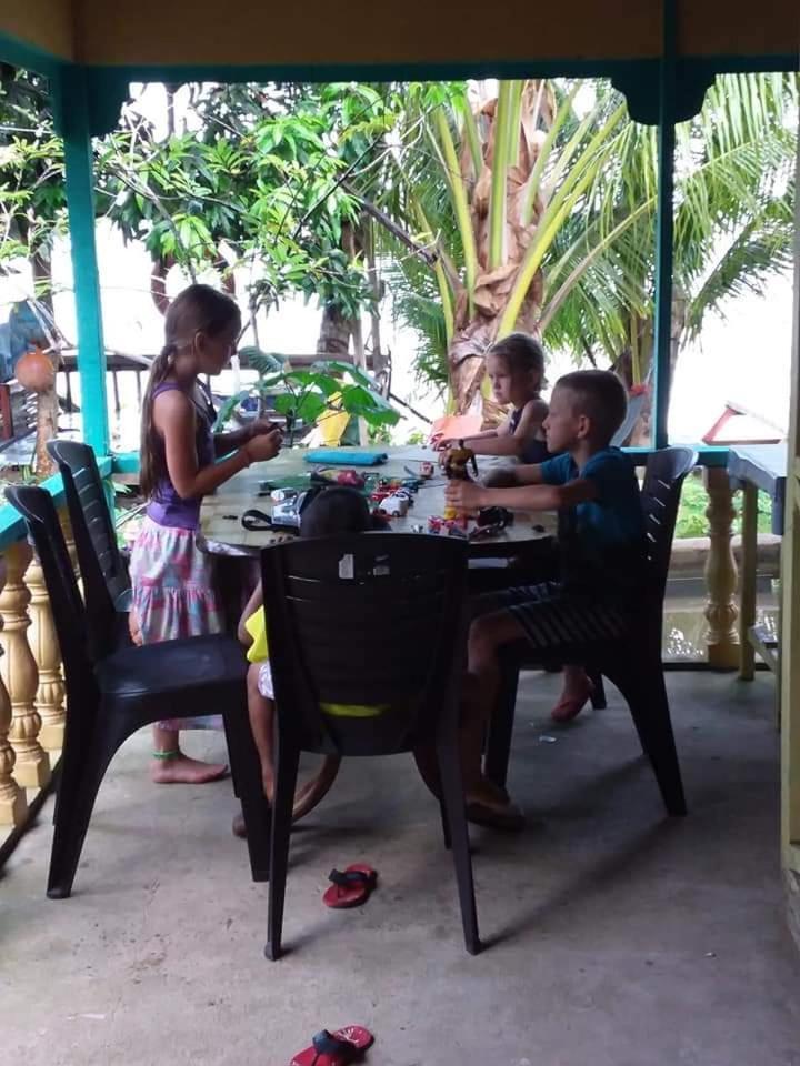 Ella'S Place Salang Tioman Kampong Ayer Batang Eksteriør bilde