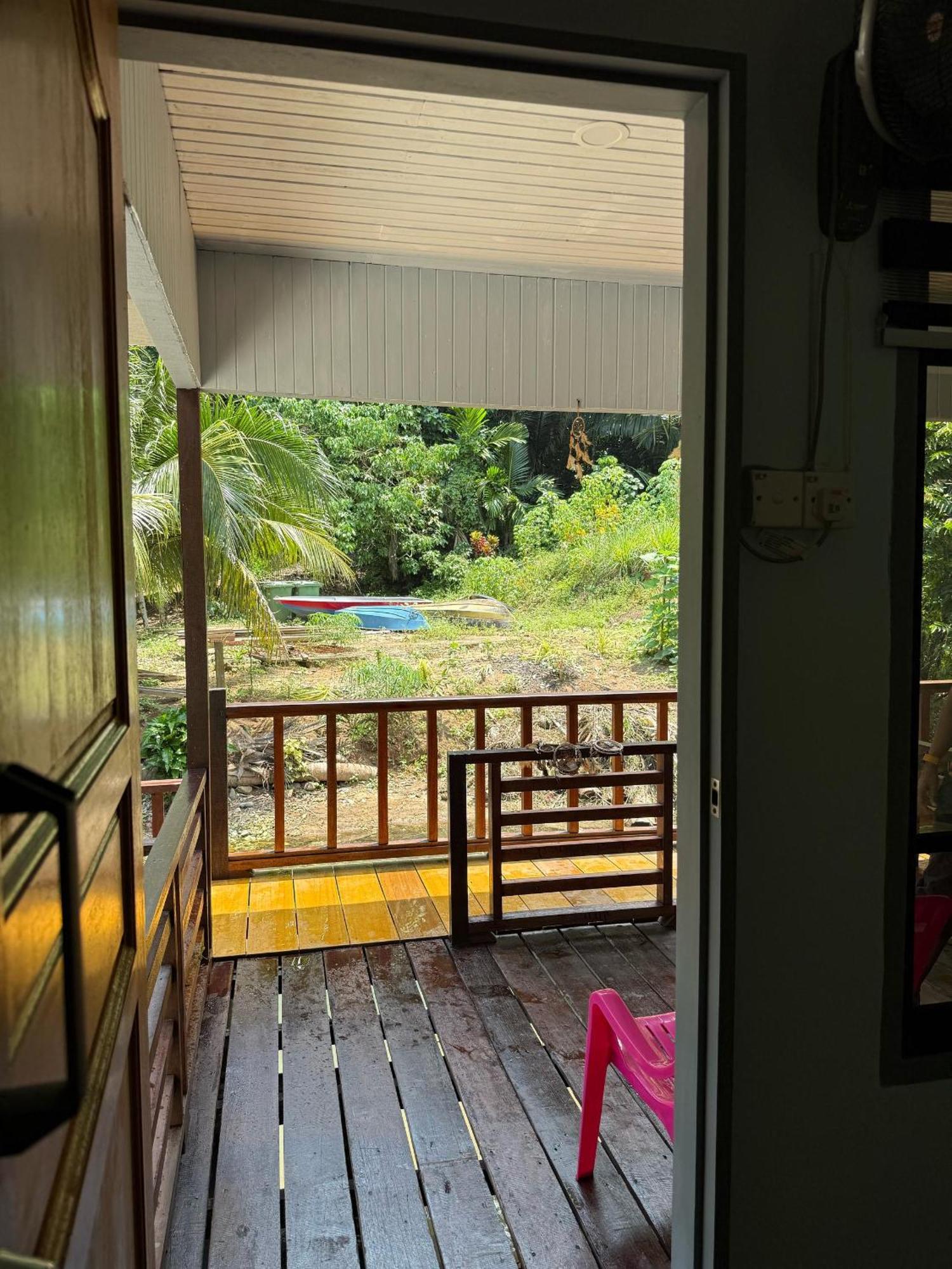Ella'S Place Salang Tioman Kampong Ayer Batang Eksteriør bilde